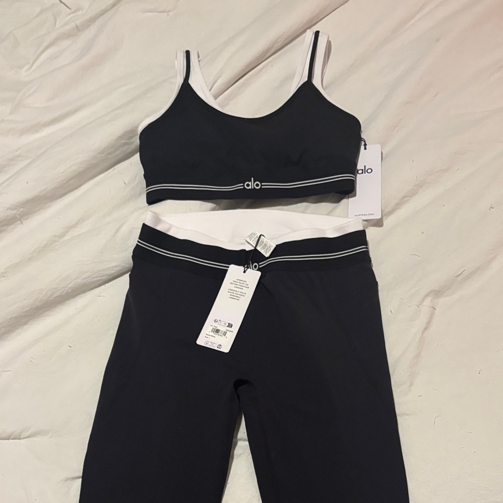 ALO Yoga Black Leggings and Top Set